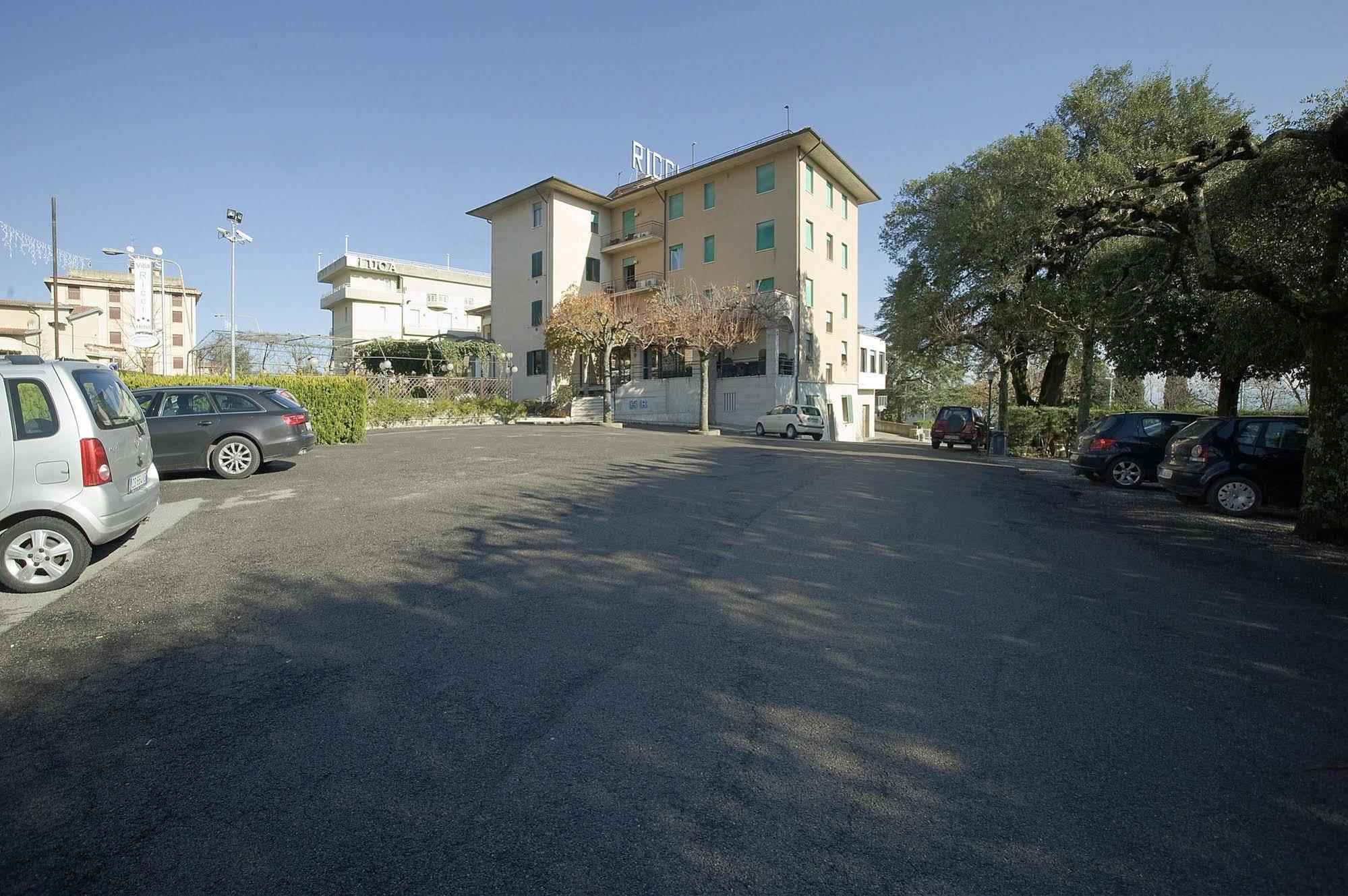 Hotel Villa Ricci & Benessere Chianciano Terme Bagian luar foto